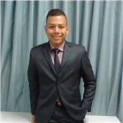 Abogado especialista con capacidad para enseñar Constituciòn Polìtica